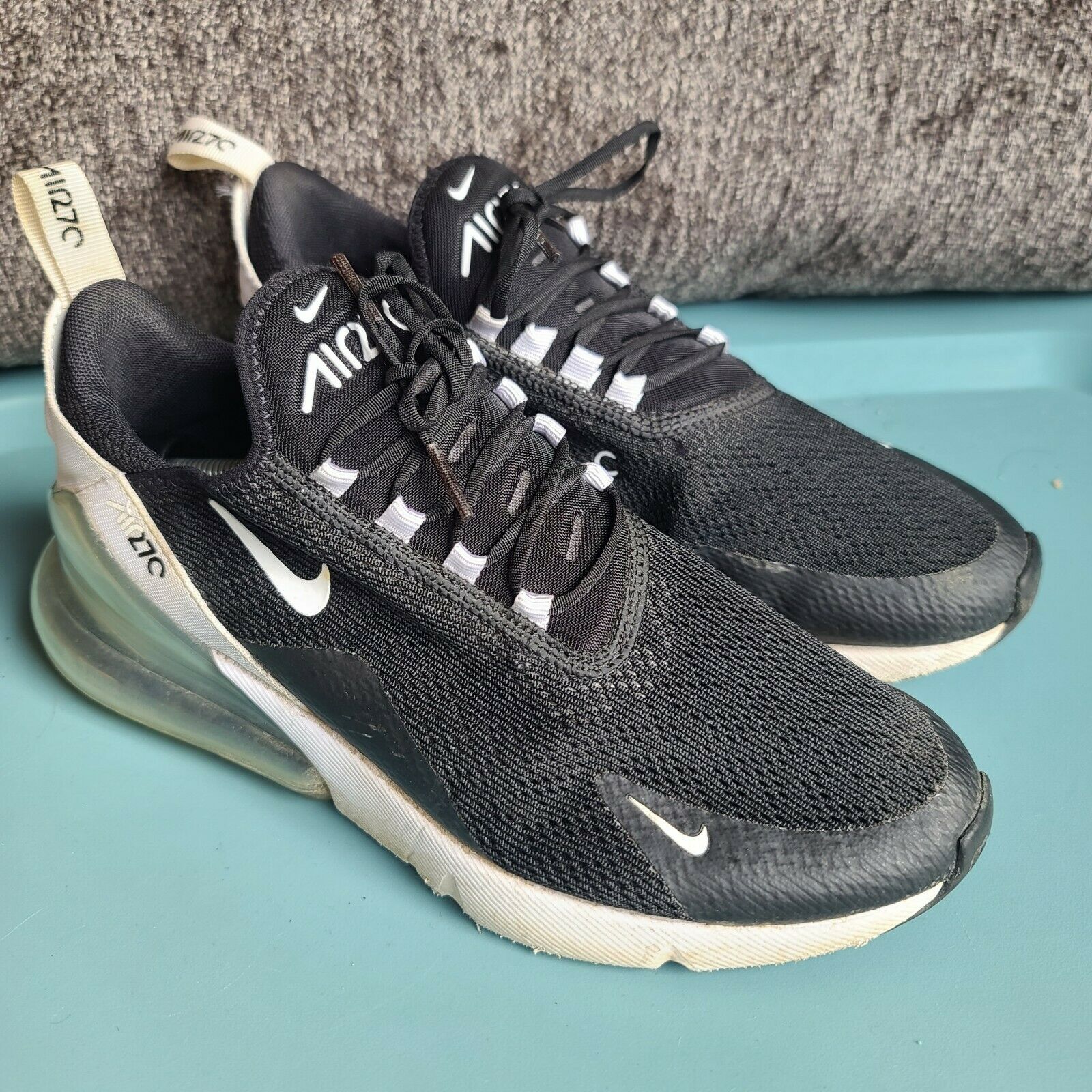 Nike Ladies Air Max 270 Sneakers Size 9.5 Black White Lace Up Shoes