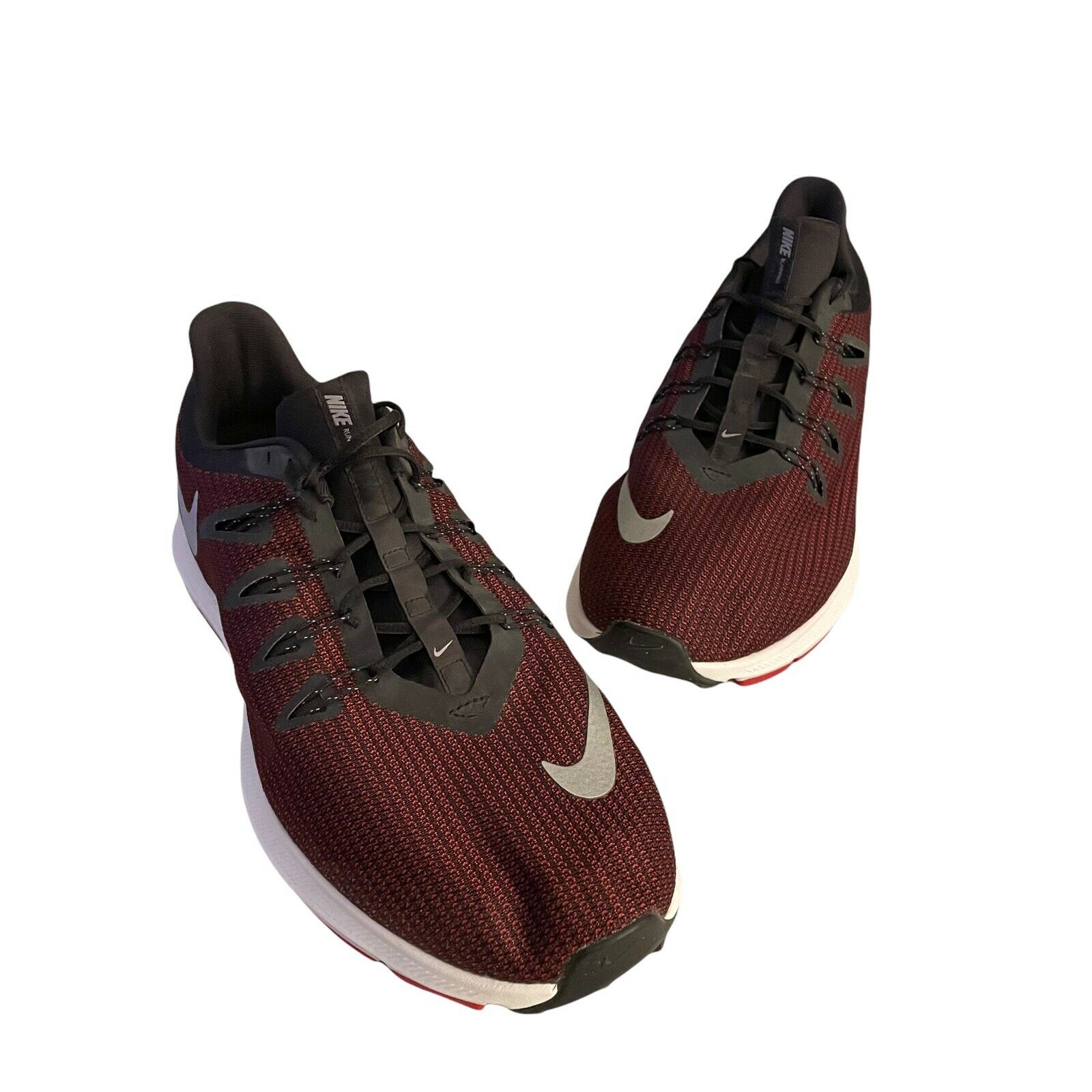 Nike Quest Running Shoes Red Silver Men’s Size 13 4E AV8013-004 New W/O Box