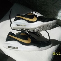 Nike Shoes | Black And Gold Nike Boys Shoes | Color: Black/Gold | Size: 6b
