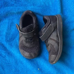 Nike Shoes | Black Toddler Nike Shoes | Color: Black | Size: 7bb