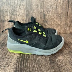 Nike Shoes | Nike Air Max Motion 2 Toddler Size 10 | Color: Black/Yellow | Size: 10b