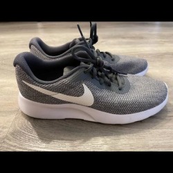 Nike Shoes | Nike Shoes For Women | Color: Gray | Size: 9