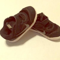 Nike Shoes | Nike Shoes Velcro Sneakers Toddlers Bundle To Save | Color: Black/Silver | Size: 7bb