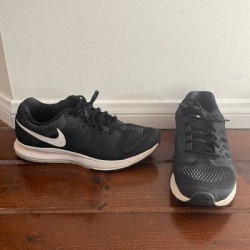 Nike Shoes | Pegasus 31 Running Workout Shoes | Color: Black/White | Size: 9.5