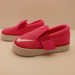 Nike Shoes | Pink Nike Sneakers | Color: Pink | Size: 3bb