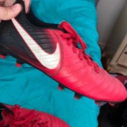 Nike Shoes | Red And Black Nike Soccer Cleats | Color: Black/Red | Size: 7.5