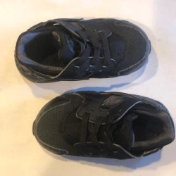 Nike Shoes | Toddler Size Huaraches | Color: Black | Size: 6bb