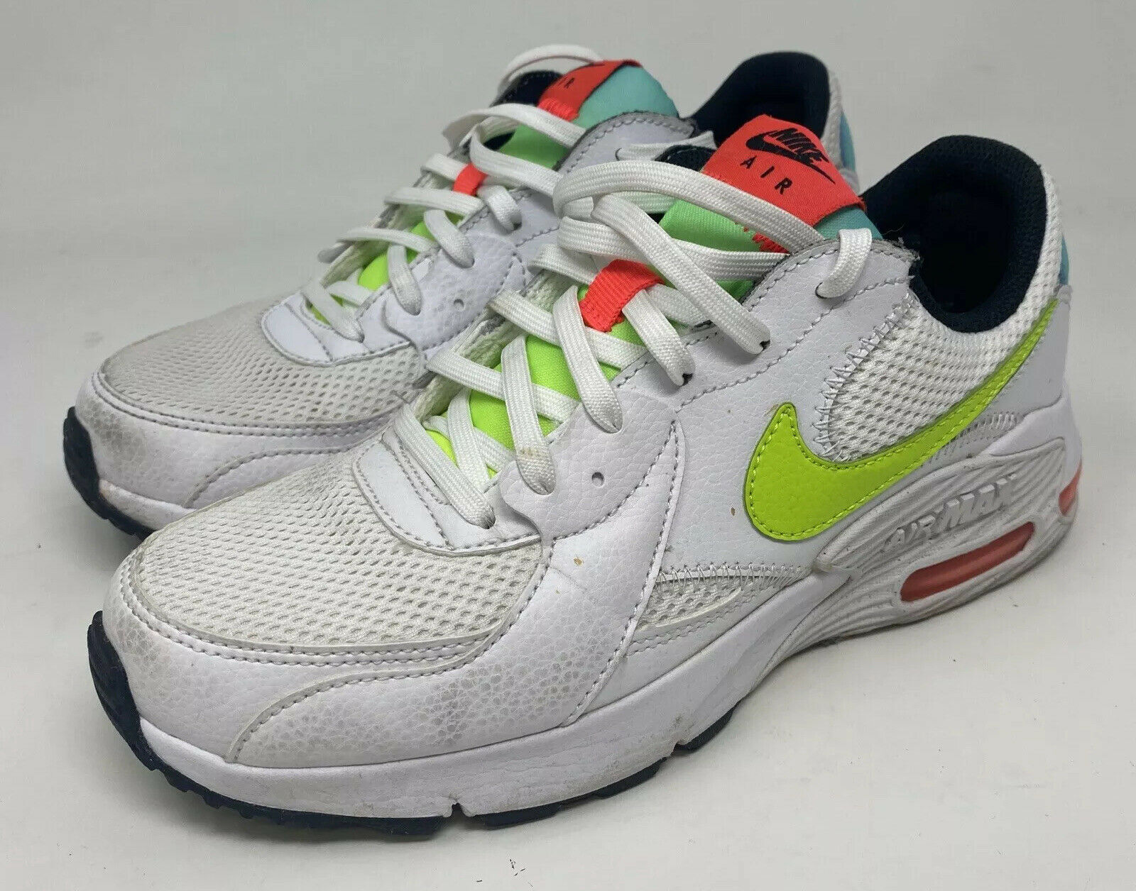 Nike Women’s Air Max Excee Shoes White Volt Black Red CW 5606-100 Size 7.5