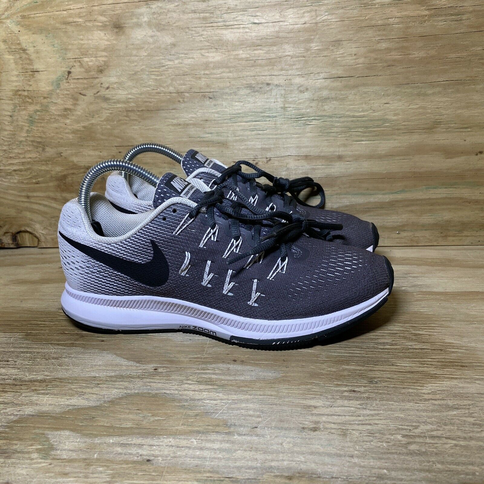 Nike Zoom Pegasus 33 Running Shoes Women Size 8.5 Gray White Athletic 831356-002
