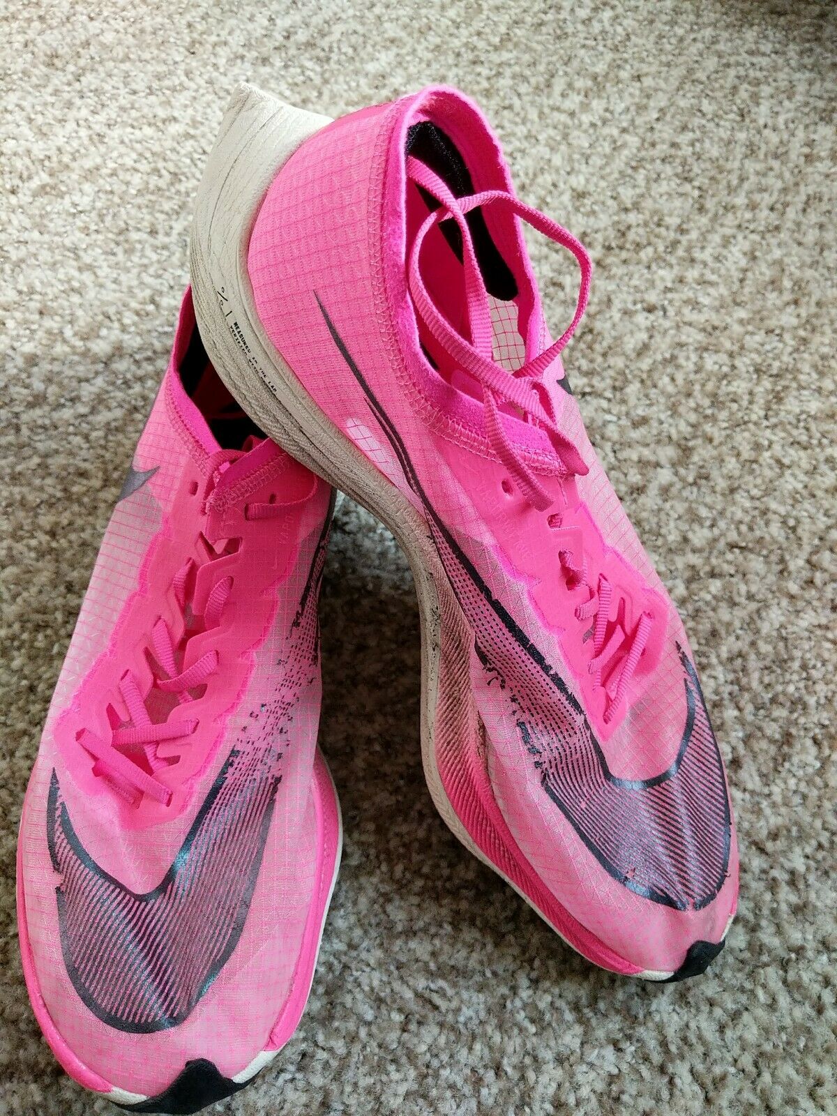 Nike ZoomX Vaporfly NEXT% Pink Blast Running Shoes Men's Size 10 Pre Owned