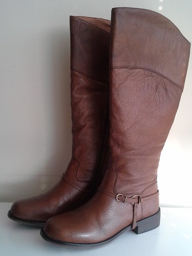 fashion women boots equestrian shoemint (Photo: smittenkittenorig on Flickr)