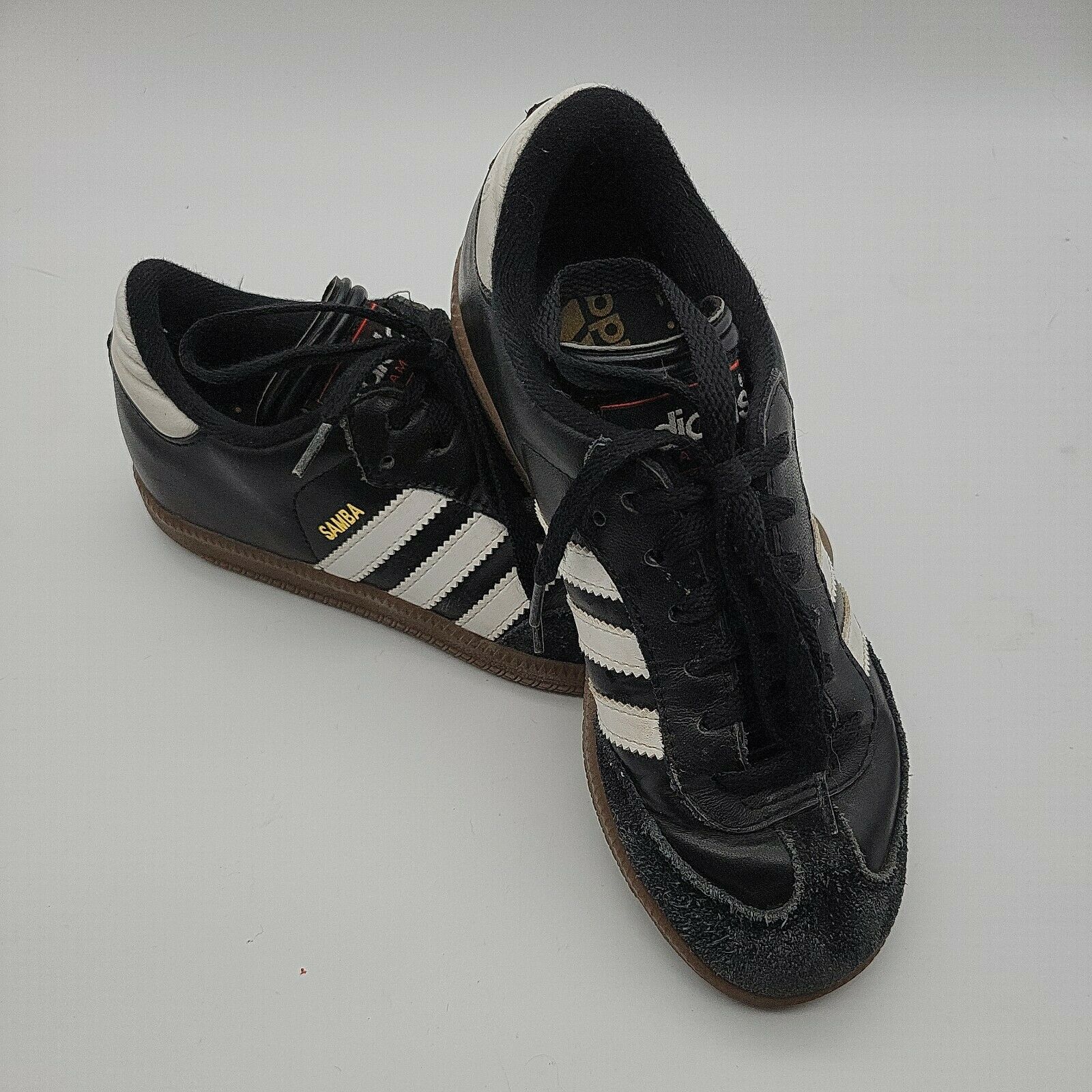 Youth Boys Adidas Samba Black/White Indoor Soccer Shoes Size 2 Great Condition